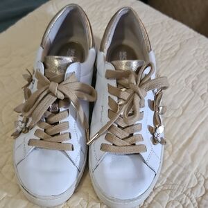 MICHAEL Michael Kors White Leather Sneakers with Gold Accents and Beige Laces